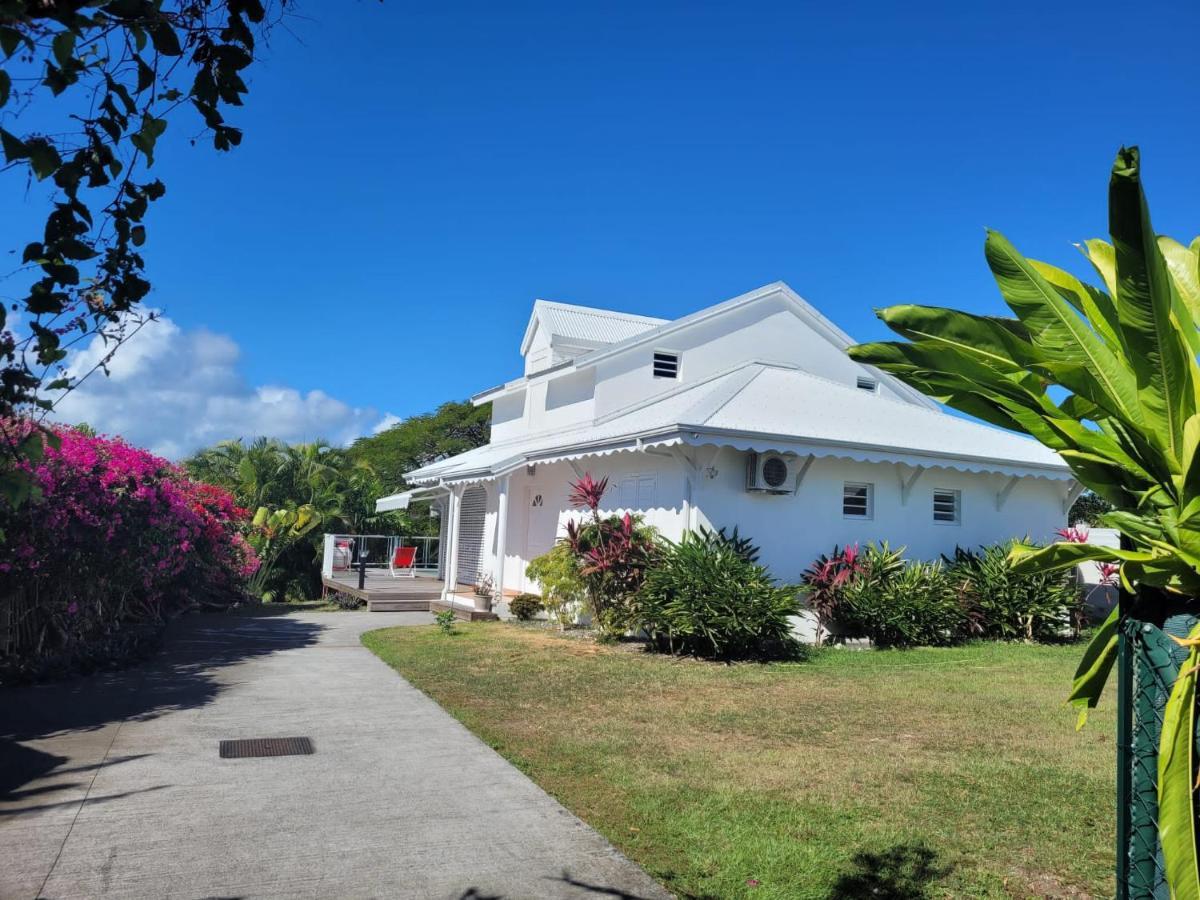 Villa Ste Marthe Avec Piscine, Grande Terrasse, Jardin Intime Et Citerne D'Eau Сен-Франсуа Экстерьер фото